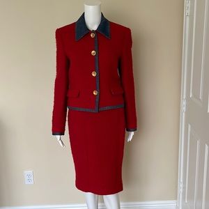 DOLCE & GABBANA two piece suit. Size. IT 44.